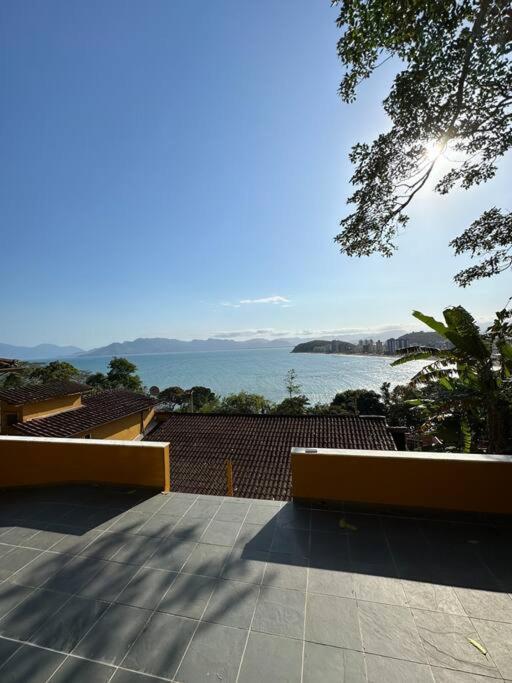 Villa Por De Sol No Mar Da Cama Caraguatatuba Exterior foto